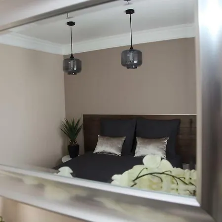 Apartment Stylish 2 Flat 60 Meters To The