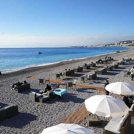 Stylish 2 Flat 60 Meters To The